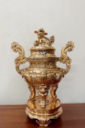 Bộ ngũ sự đồng đỏ đỉnh chạm hoa sòi màu đỏ mộc