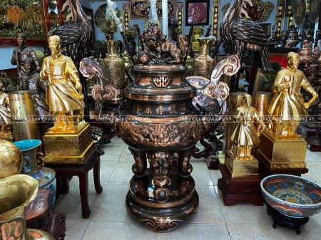 Lư hương bằng đồng đỏ phớt nỉ sử dụng ngoài trời cao 1m4