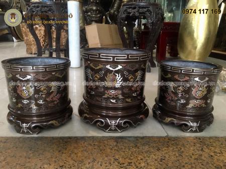 Bát hương bằng đồng đỏ khảm ngũ sắc