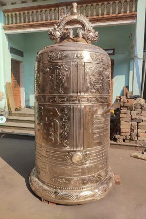 Chuông đồng Đại Hồng Chung nặng 3000kg chùa Long Hoa Thiền Tự