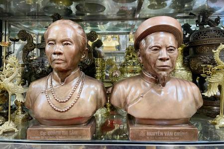 Tượng chân dung cụ ông cụ bà bằng đồng đỏ cao 50cm