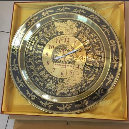 Đồng hồ mặt trống đồng kim vàng số đỏ kích thước 70cm