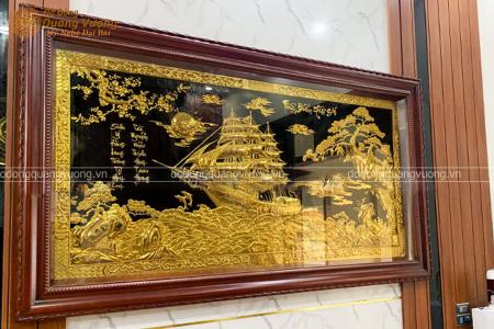 Tranh thuận buồm xuôi gió bằng đồng mạ vàng 9999 rất độc đáo