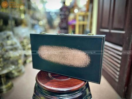 Bộ cờ tướng đồng thau đúc thủ công - bàn bọc da cao cấp