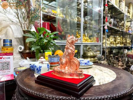 Tượng đồng phong thủy tuổi Tuất tài lộc bằng đồng đỏ cao 18cm