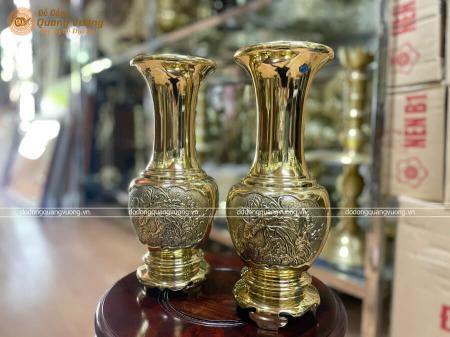 Đôi lọ hoa cổ lọ bằng đồng chạm hoa sen cao 30cm 