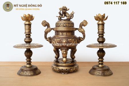 Bộ tam sự đồng hun, đỉnh đồng, nến đồng chạm tứ linh KT 50 cm