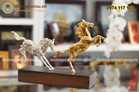 Đôi ngựa đồng mạ vàng 24k và mạ bạc phi mã