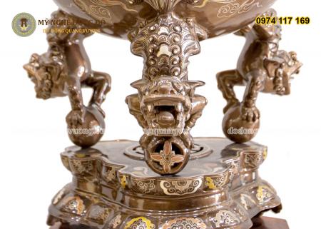 Đỉnh thất lân vờn cầu khảm ngũ sắc Vinh Quy Bái Tổ 5 chữ vàng