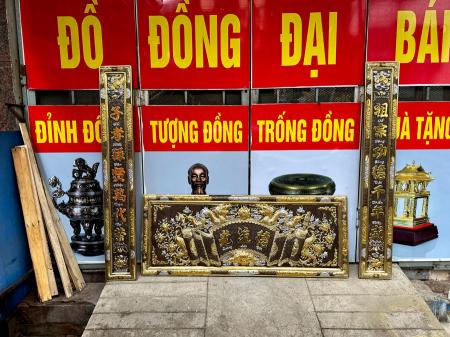 Bộ hoành phi câu đối bằng đồng mạ vàng bạc kích thước 1m55