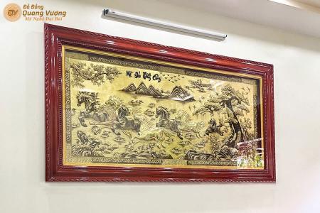 Tranh bát mã bằng đồng khung gỗ hương, nền xước
