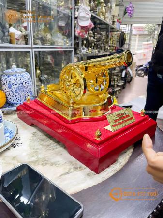 Khẩu pháo thần công mạ vàng 24K