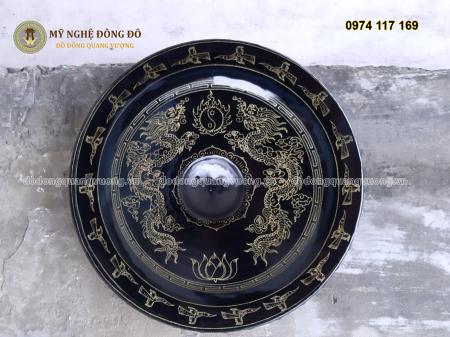 Chiêng đồng chạm rồng chầu nguyệt kích thước 82cm
