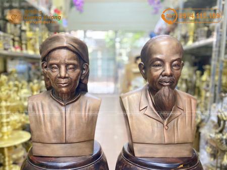 Chế tác tượng đồng chân dung cụ ông Lê Văn Nghê và cụ bà Tạ Thị Tý
