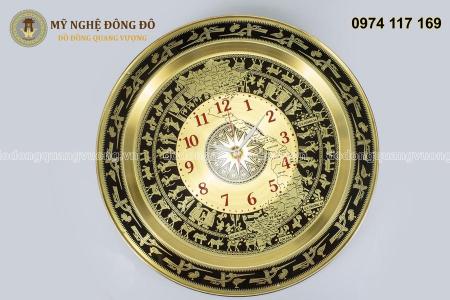 Đồng hồ mặt trống đồng treo tường chất liệu đồng vàng