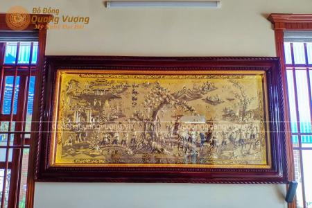 Tranh Vinh Quy Bái Tổ bằng đồng khung gỗ đèn led