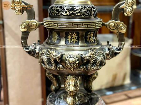 Đỉnh đồng vàng chạm Rồng nổi hun màu trầm cổ cao 60cm