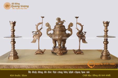 Bộ đỉnh đồng đỏ đúc thủ công liền khối chạm hoa sòi