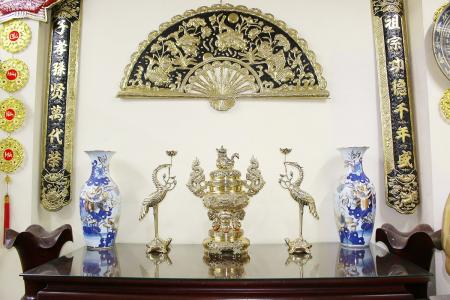 Bộ tam sự đồng Vĩnh tiến số 3