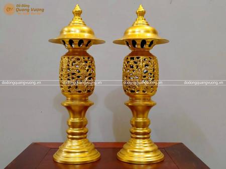 Đôi đèn thờ bằng đồng dát vàng 9999 cao 45cm