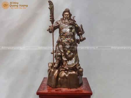 Tượng Quan Vân Trường đứng trên tảng đá tay chống đao bằng đồng đỏ cực đẹp