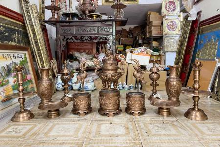 Bộ Đồ Thờ Đầy Đủ Bằng Đồng Đỏ Đỉnh Chạm Long Phụng Cao 60cm