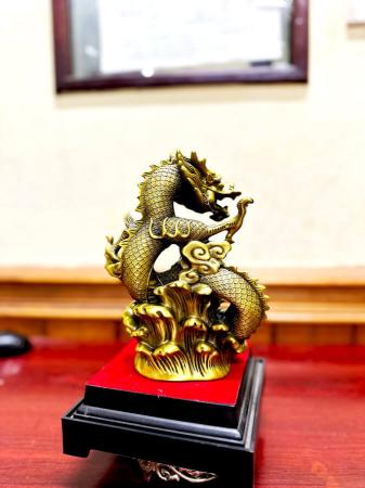 Tượng rồng cuộn sóng bằng đồng cao 19,5cm