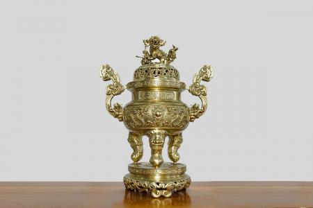 Bộ tam sự vàng mờ chạm rồng chầu đồng nguyệt