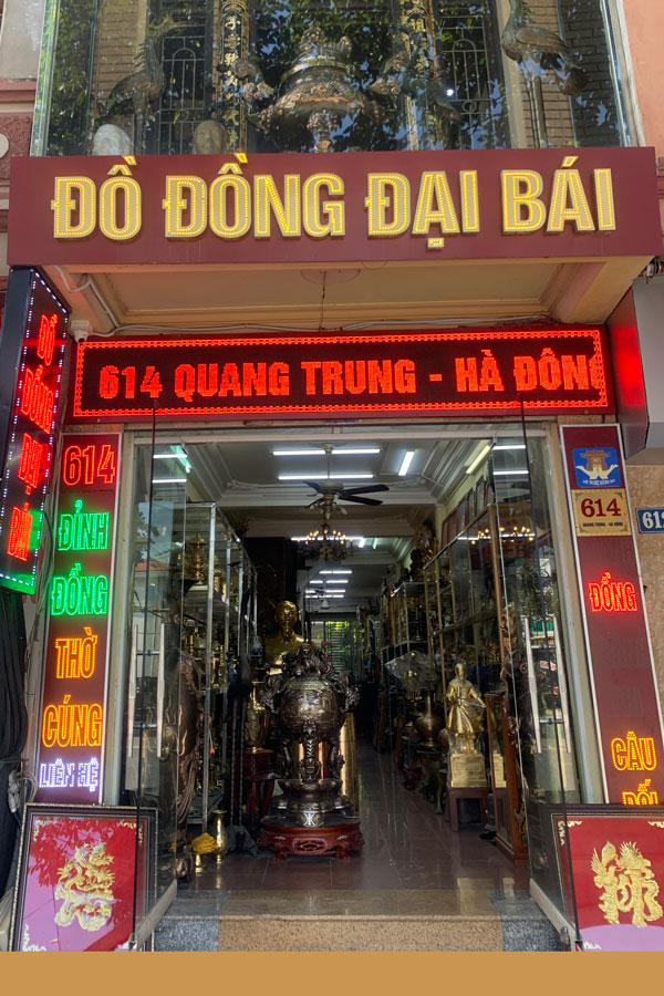 Cửa hàng đồ đồng Quang Vượng tại Hà Nội