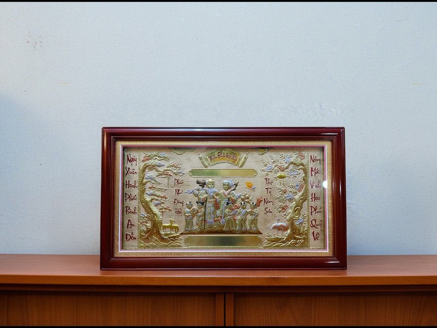 Tranh đồng mừng thọ xuân Bính Ngọ 2026 khung gỗ dổi cao cấp