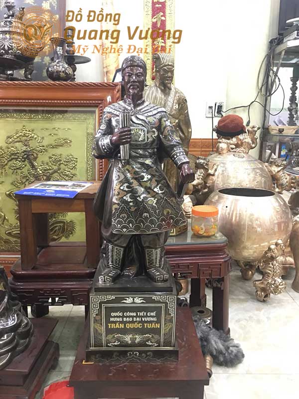 Những lợi ích của việc đặt tượng đồng Trần Hưng Đạo trong nhà